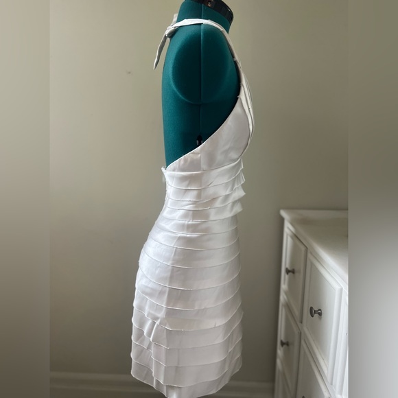 BCBG Maxazria Halter Dress (White, US 6) - Picture 2 of 3